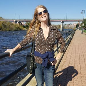 Meet your Posher, Lynne